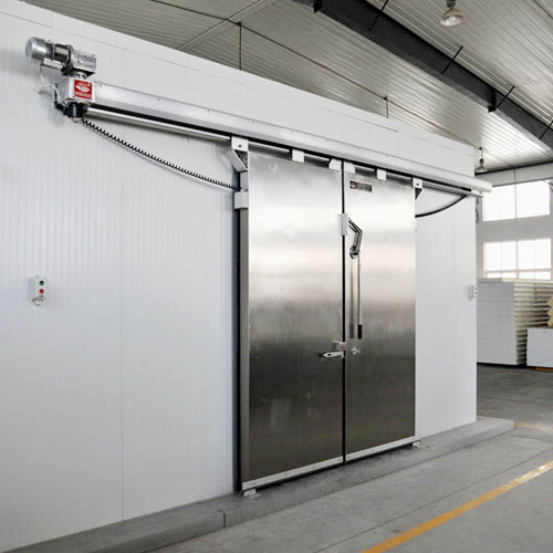 Cold storage insulation door